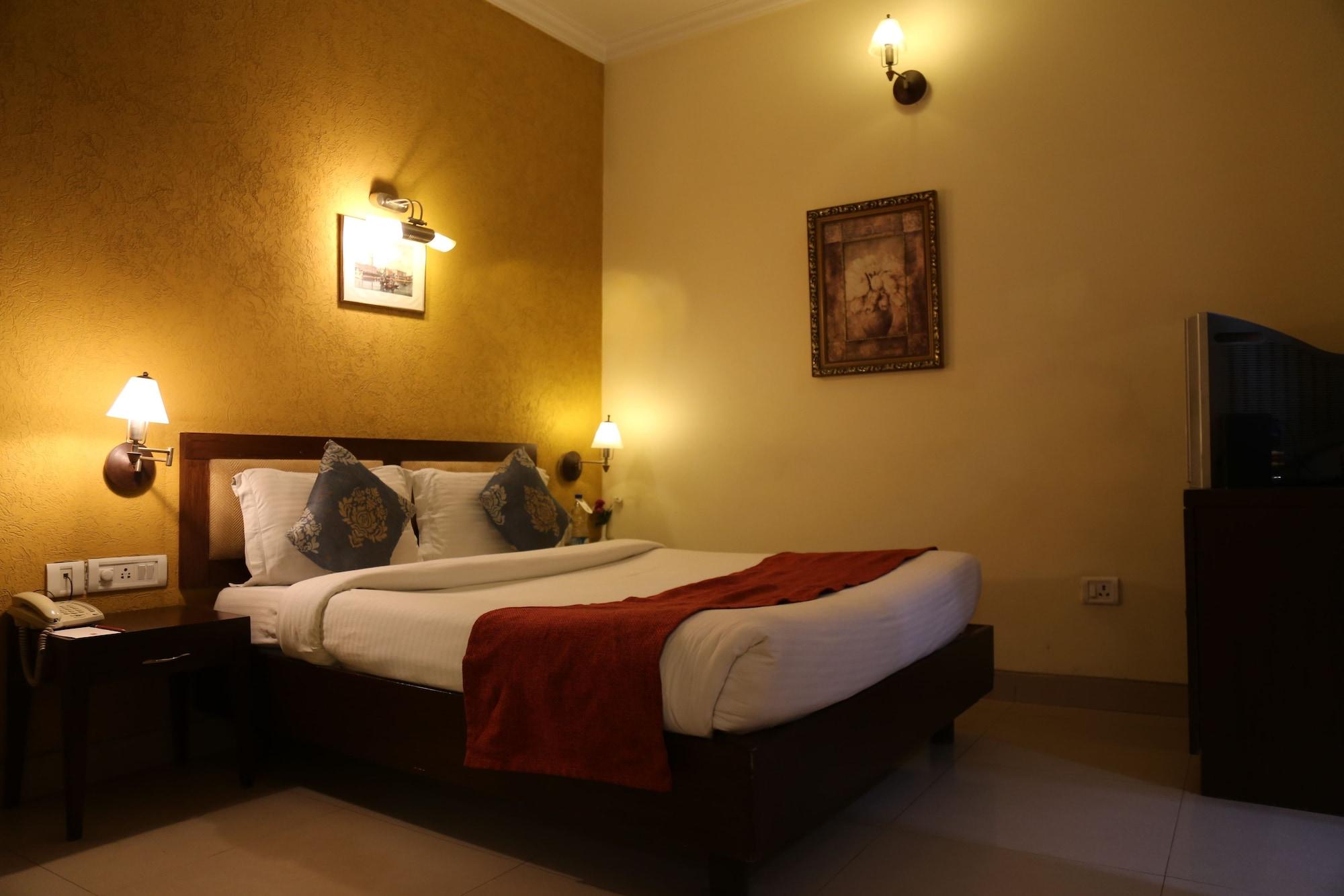 The Corus Hotel Nowe Delhi Zewnętrze zdjęcie