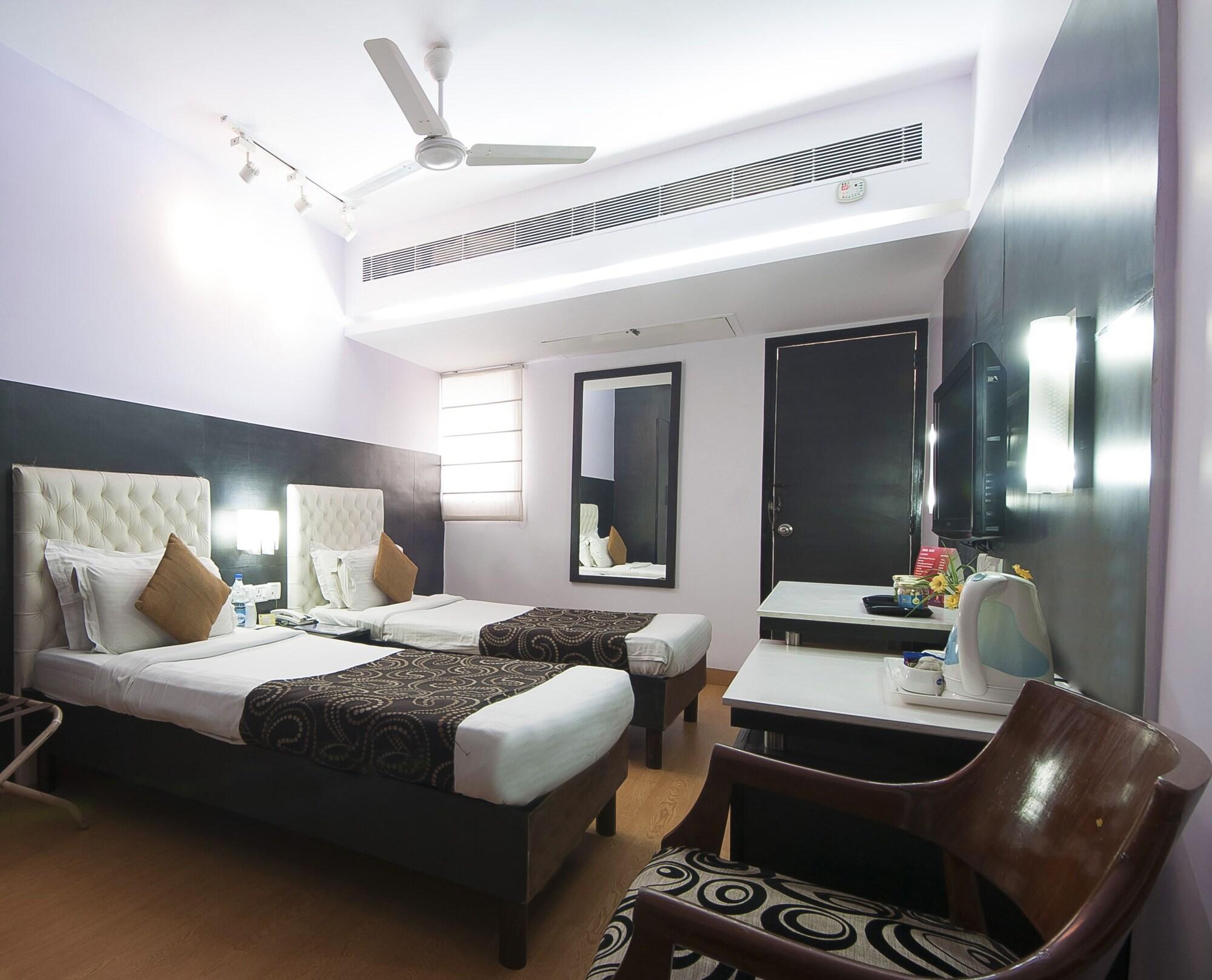 The Corus Hotel Nowe Delhi Zewnętrze zdjęcie