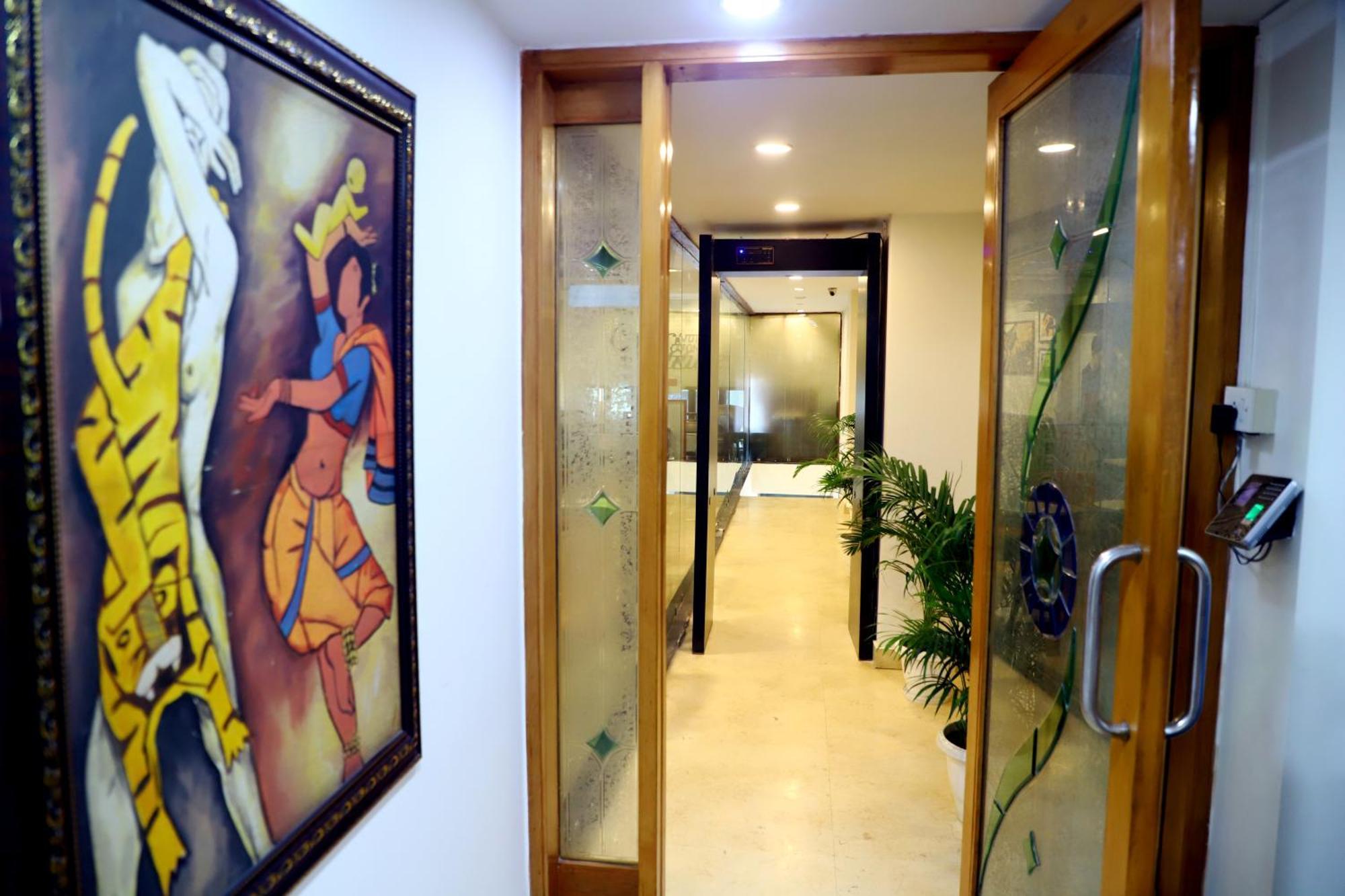 The Corus Hotel Nowe Delhi Zewnętrze zdjęcie