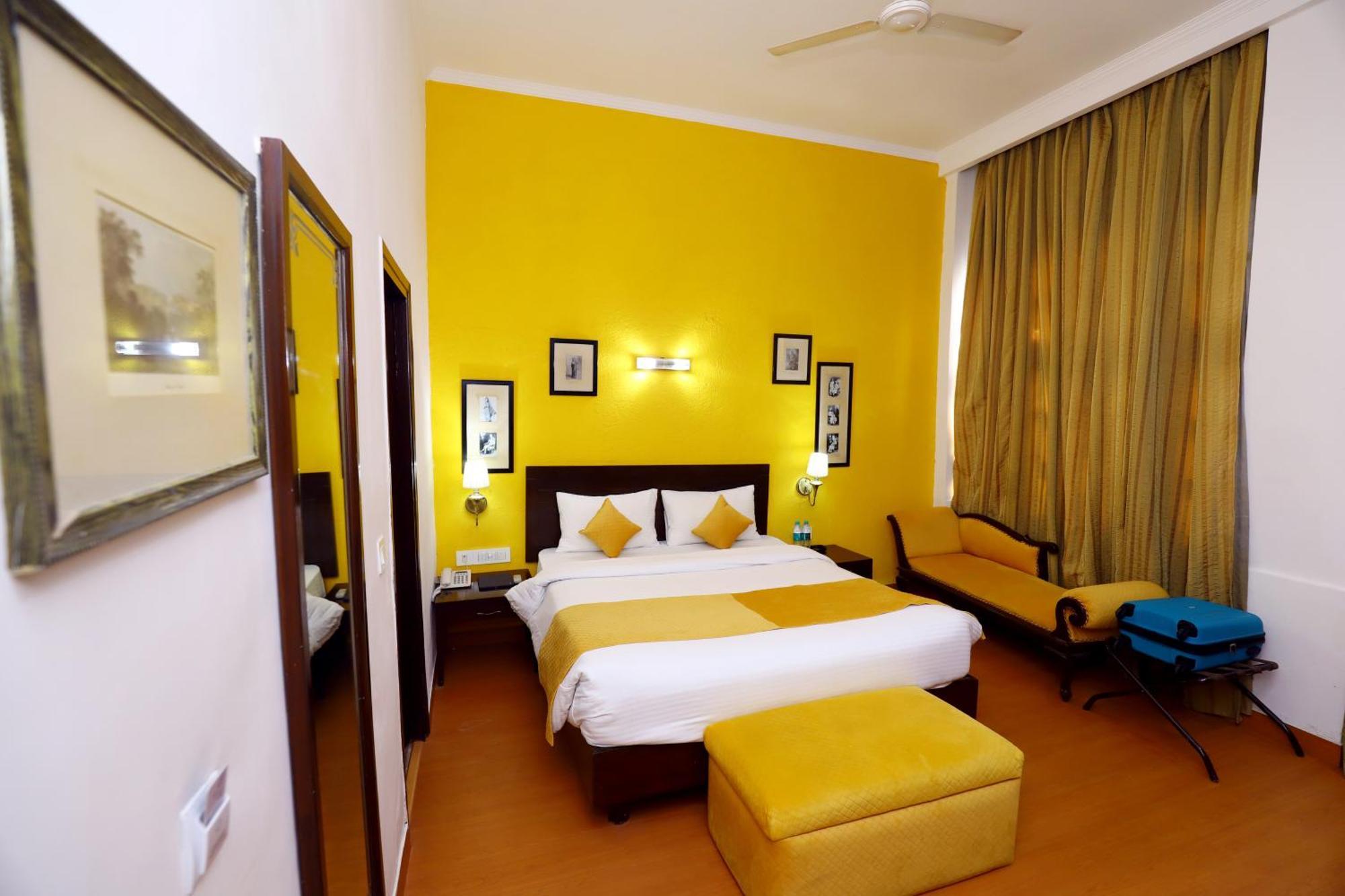 The Corus Hotel Nowe Delhi Zewnętrze zdjęcie