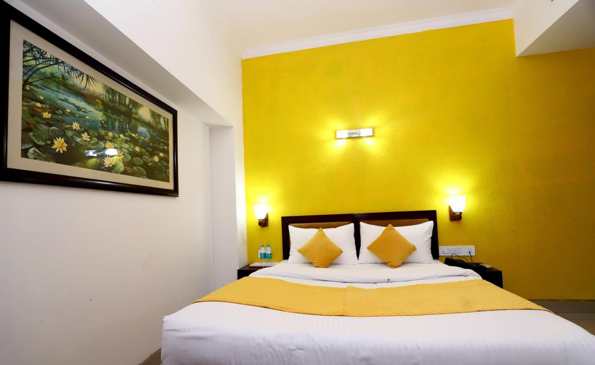 The Corus Hotel Nowe Delhi Zewnętrze zdjęcie
