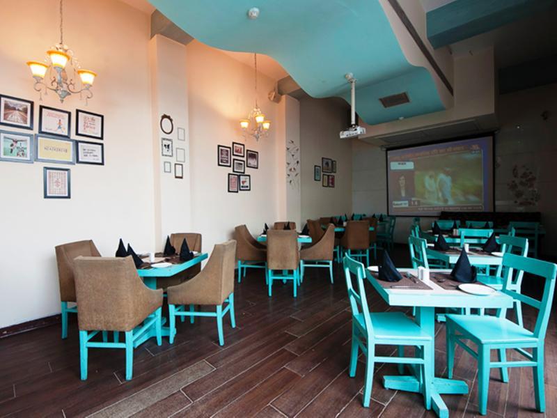 The Corus Hotel Nowe Delhi Zewnętrze zdjęcie