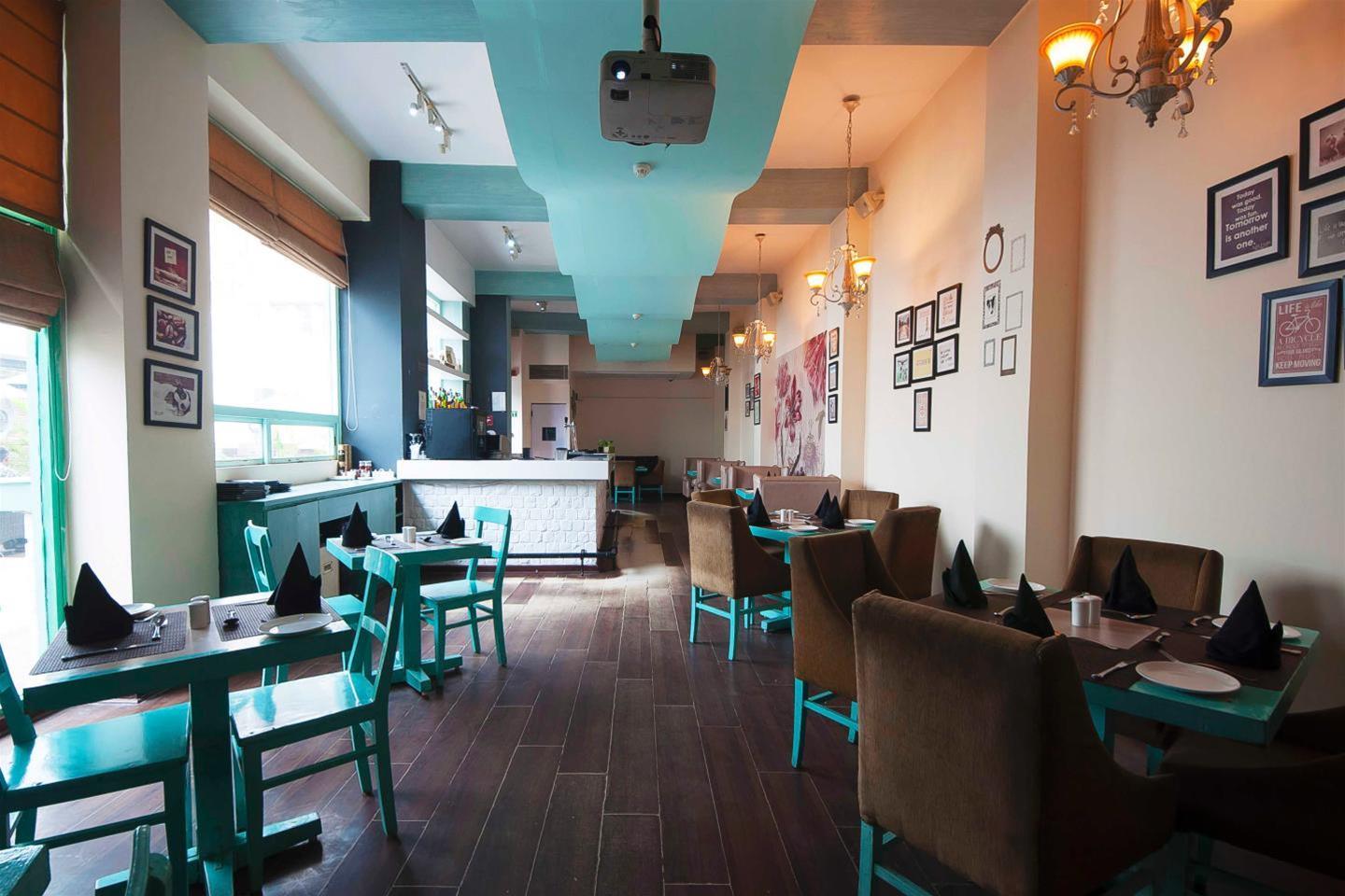 The Corus Hotel Nowe Delhi Zewnętrze zdjęcie